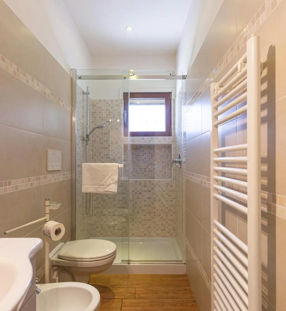 Prestige Garda Home - La Madonnina Peschiera del Garda 0*,  Itálie